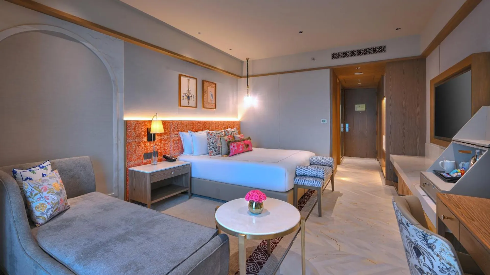 Taj Hotel & Convention Centre, Agra Agra  5*, Agra (Uttar Pradesh) India