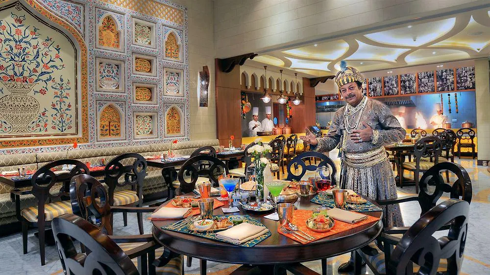 Taj Hotel & Convention Centre, Agra Agra  5*, Agra (Uttar Pradesh) India